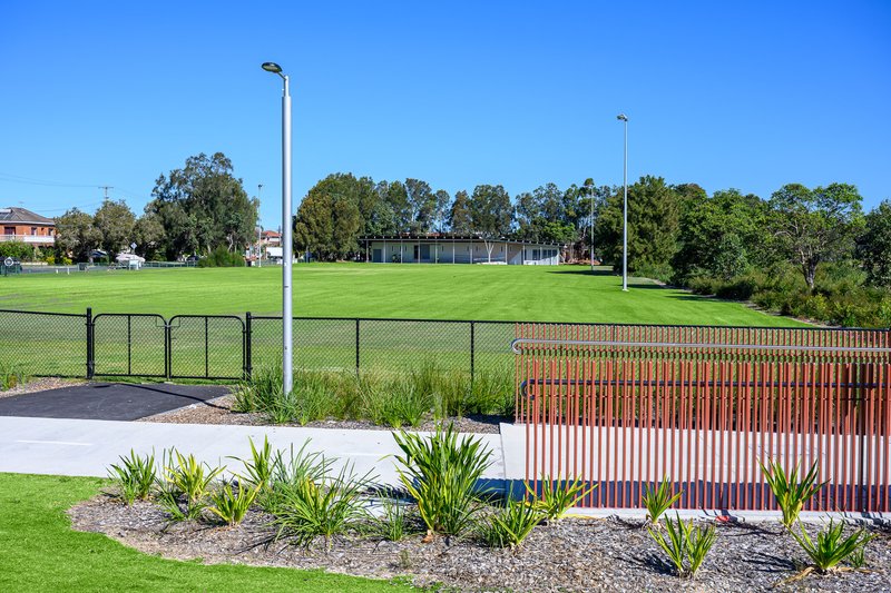 Photo - 2A Chuter Avenue, Monterey NSW 2217 - Image 13