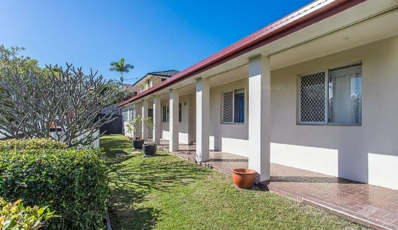 Photo - 2a Daniel Court, Scarborough QLD 4020 - Image 4
