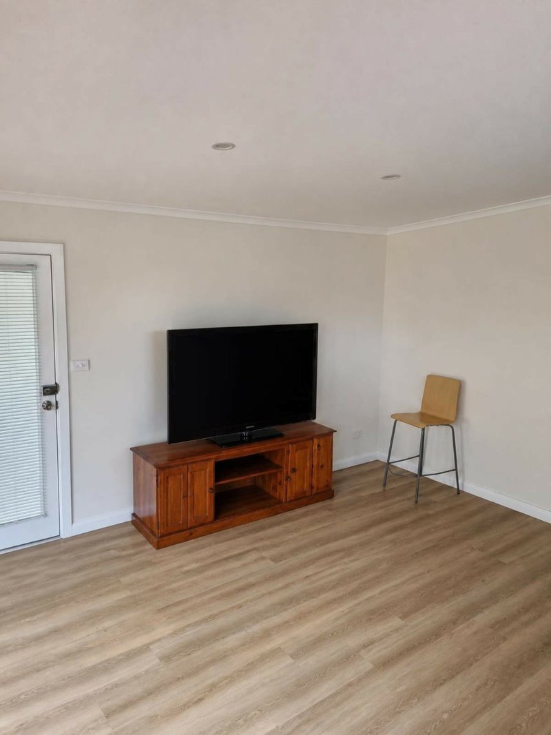 Photo - 2A Delia Avenue, Budgewoi NSW 2262 - Image 4
