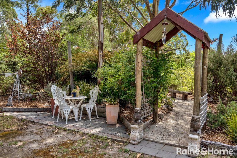 Photo - 2A Douglas Court, Riddells Creek VIC 3431 - Image 29