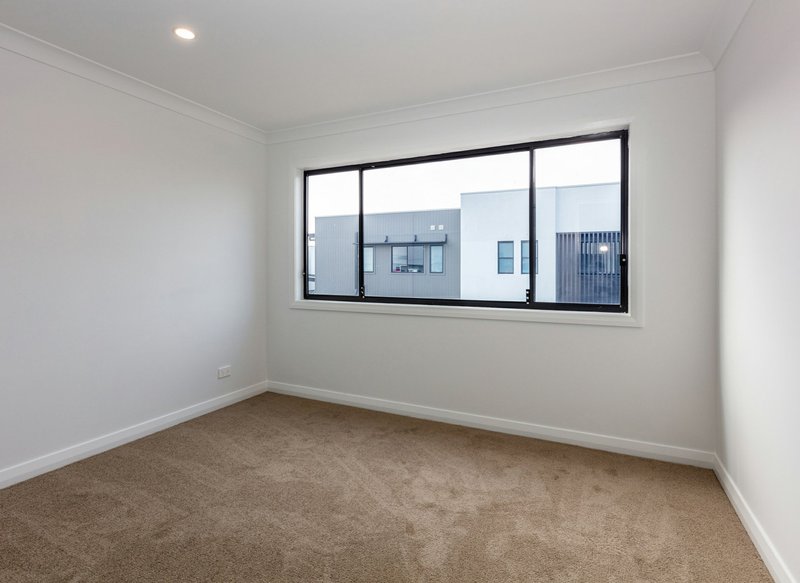 Photo - 2a Dransfield Drive, Oran Park NSW 2570 - Image 2