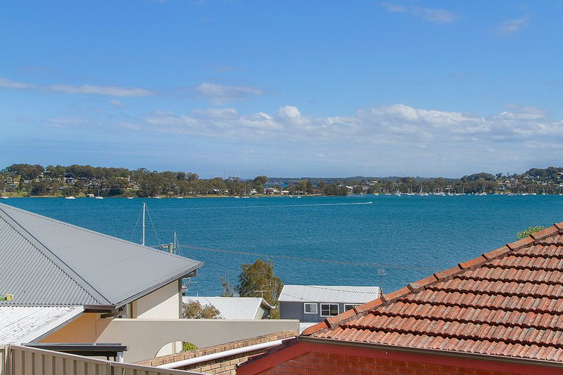 Photo - 2a Fallside Street, Fishing Point NSW 2283 - Image 2