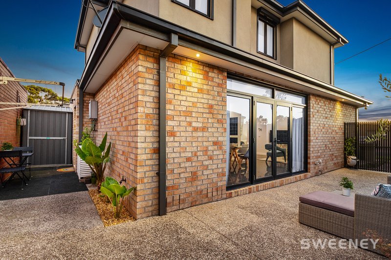 Photo - 2A First Avenue, Altona North VIC 3025 - Image 9