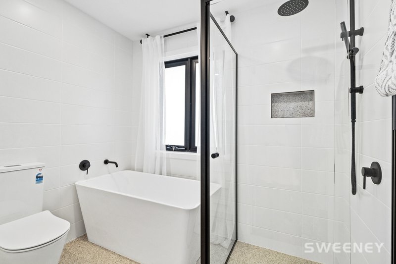 Photo - 2A First Avenue, Altona North VIC 3025 - Image 12