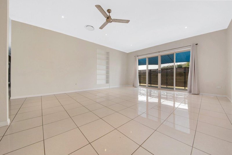 Photo - 2A Golf View Drive, Boyne Island QLD 4680 - Image 6