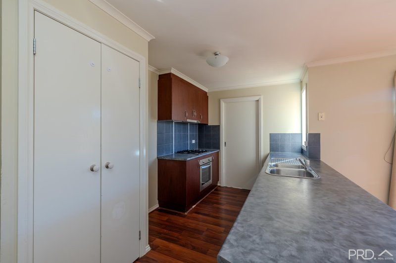 Photo - 2a Havilah Crescent, Mildura VIC 3500 - Image 5