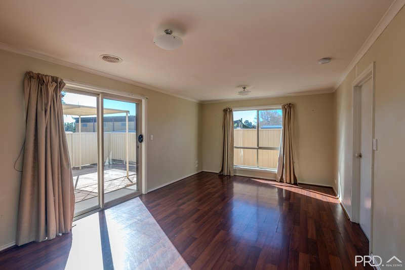 Photo - 2a Havilah Crescent, Mildura VIC 3500 - Image 9