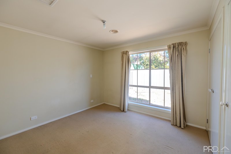 Photo - 2a Havilah Crescent, Mildura VIC 3500 - Image 10