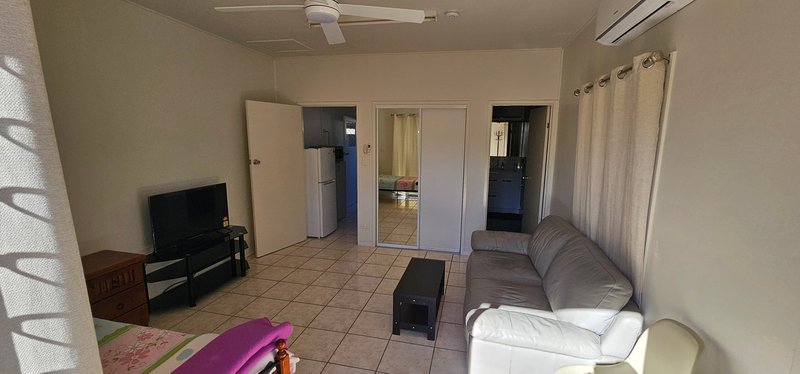 Photo - 2a Highview Terrace, Daisy Hill QLD 4127 - Image 2