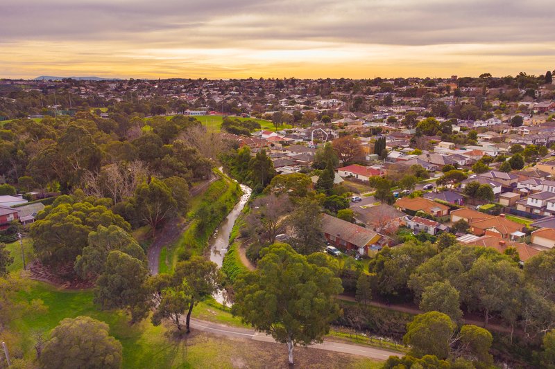 Photo - 2A John Street, Oak Park VIC 3046 - Image 13