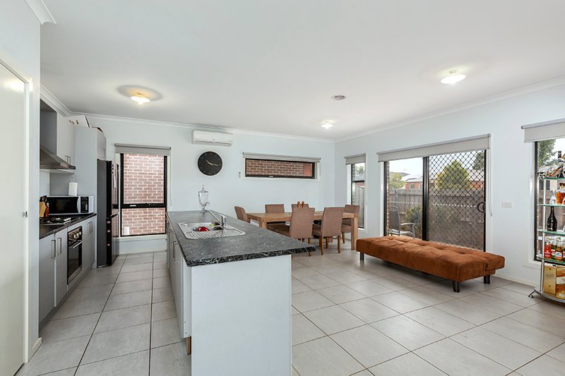 Photo - 2A Mark Drive, Tarneit VIC 3029 - Image 2