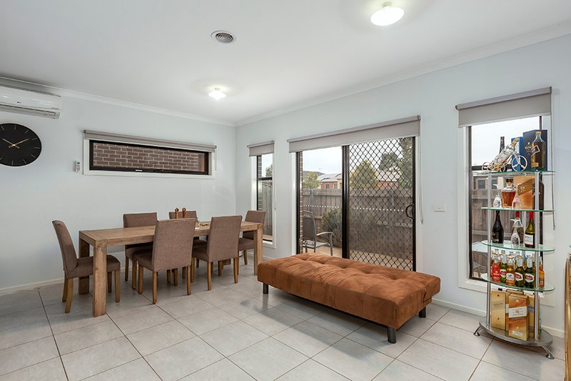 Photo - 2A Mark Drive, Tarneit VIC 3029 - Image 7