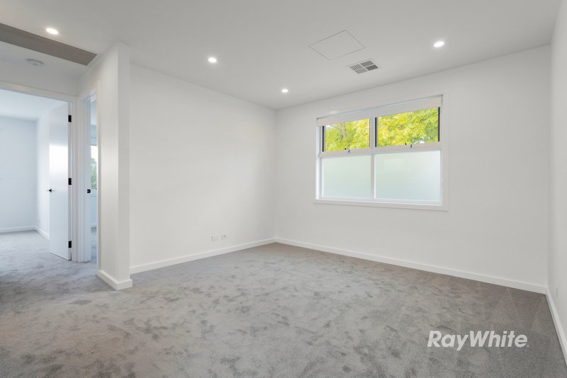 Photo - 2A Mclaurin Road, Carnegie VIC 3163 - Image 7