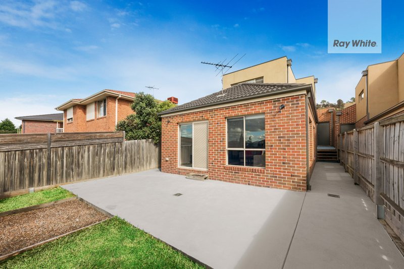 Photo - 2A Melissa Court, South Morang VIC 3752 - Image 6