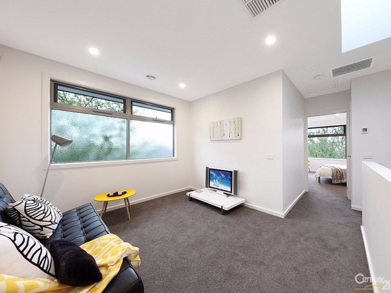 Photo - 2A Milford Street, Bentleigh East VIC 3165 - Image 6