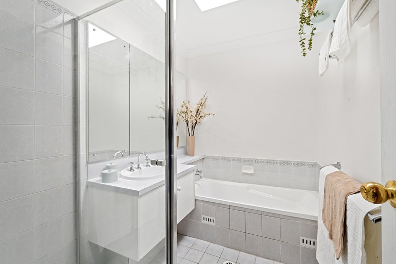 Photo - 2A Mosman Place, Barden Ridge NSW 2234 - Image 8