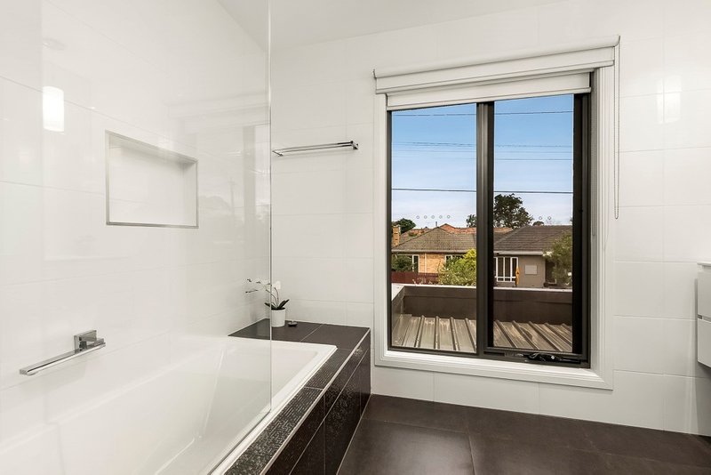 Photo - 2A Picadilly Street, Oakleigh South VIC 3167 - Image 10