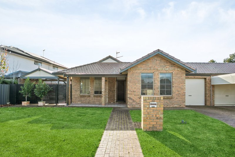 2A Pine Lodge Crescent, Grange SA 5022