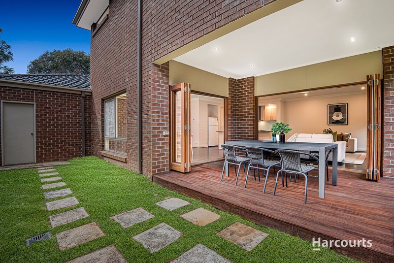 Photo - 2A Salurn Court, Vermont South VIC 3133 - Image 15