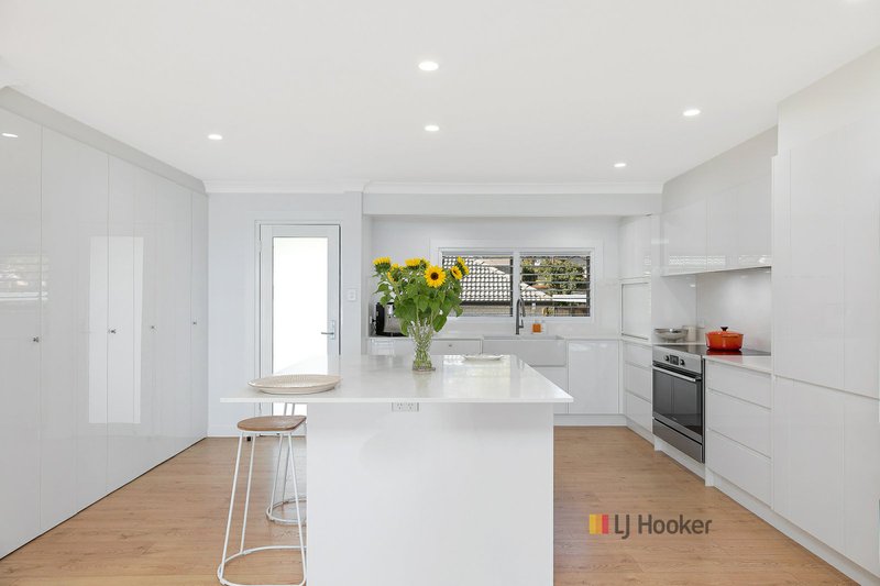 Photo - 2a Seventh Avenue, Toukley NSW 2263 - Image 6