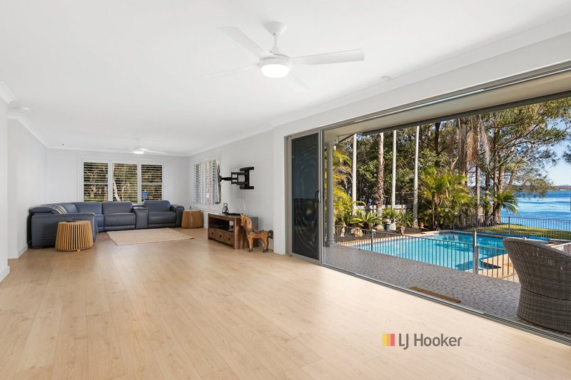Photo - 2a Seventh Avenue, Toukley NSW 2263 - Image 9