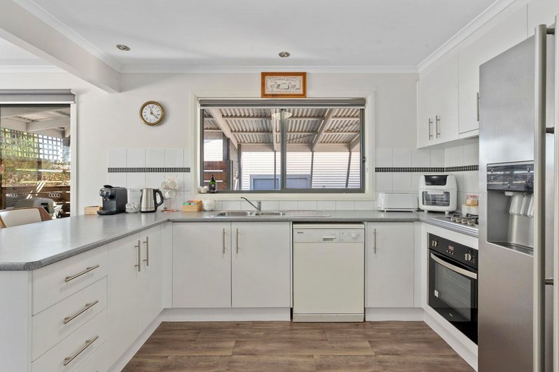 Photo - 2A Stone Street, Long Gully VIC 3550 - Image 5