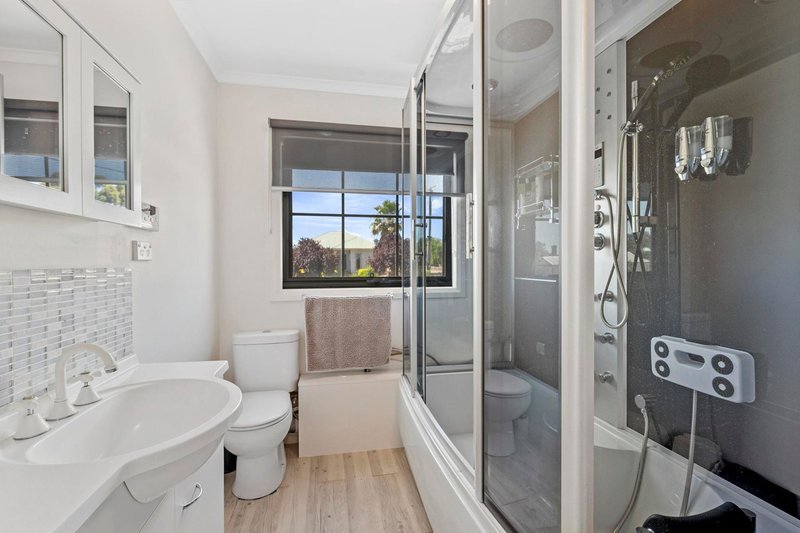 Photo - 2A Stone Street, Long Gully VIC 3550 - Image 12
