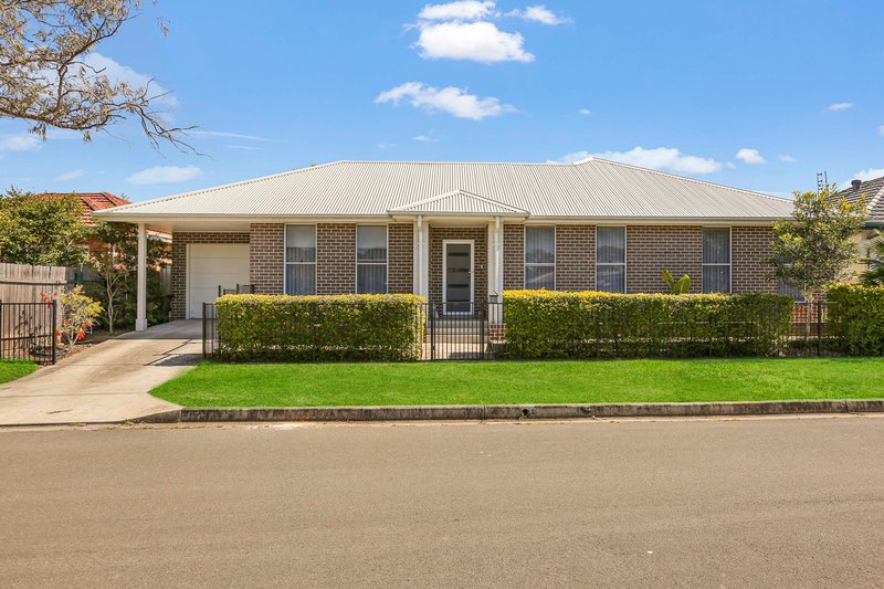 2a Toronto Avenue, Dapto NSW 2530