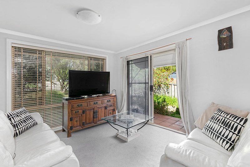 Photo - 2A Undercliffe Street, Dee Why NSW 2099 - Image 2