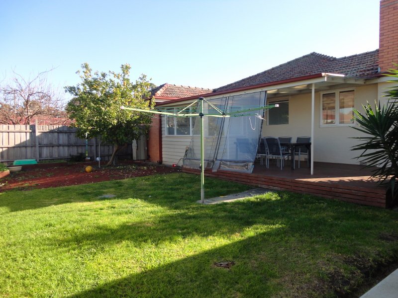 Photo - 2A Valley Street, Oakleigh South VIC 3167 - Image 14