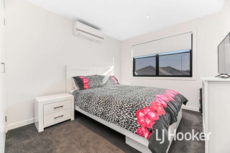 Photo - 2A Wallace Avenue, Dandenong VIC 3175 - Image 9