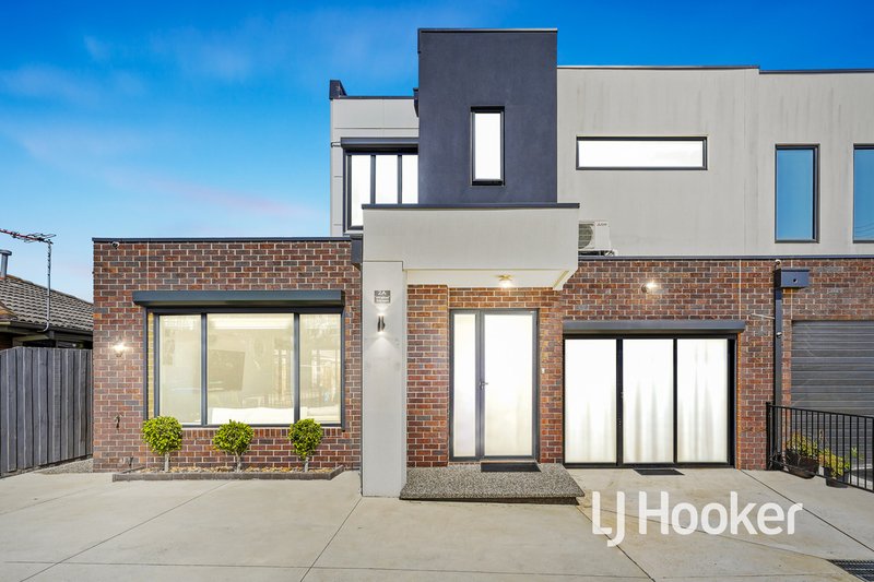 2A Walter Street, Cranbourne VIC 3977