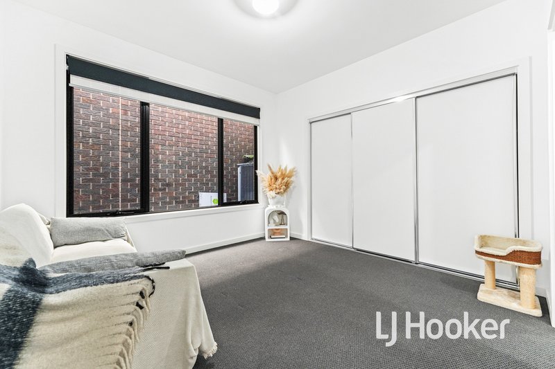 Photo - 2A Walter Street, Cranbourne VIC 3977 - Image 7