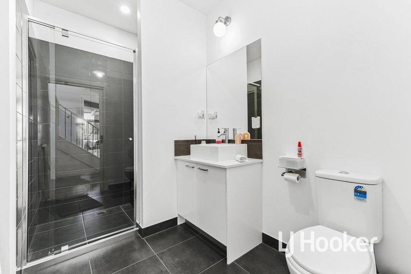 Photo - 2A Walter Street, Cranbourne VIC 3977 - Image 12