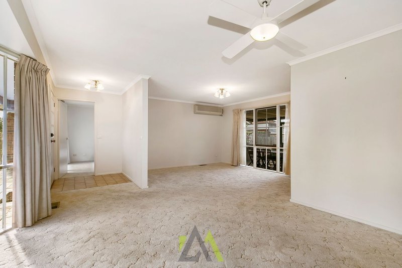 Photo - 2A Woodlands Grove, Frankston VIC 3199 - Image 3