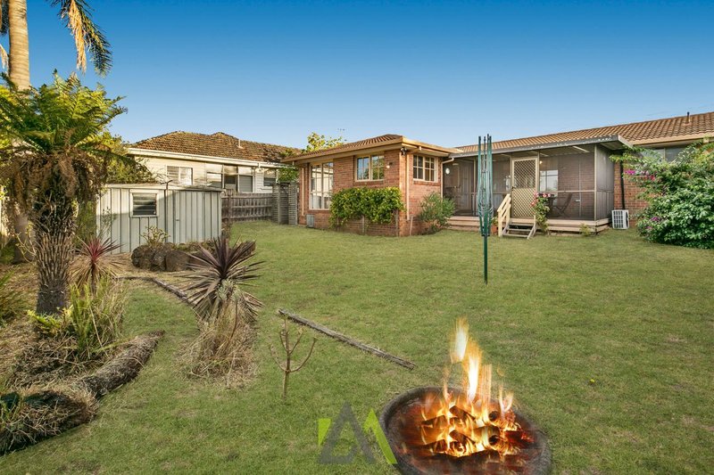 Photo - 2A Woodlands Grove, Frankston VIC 3199 - Image 12