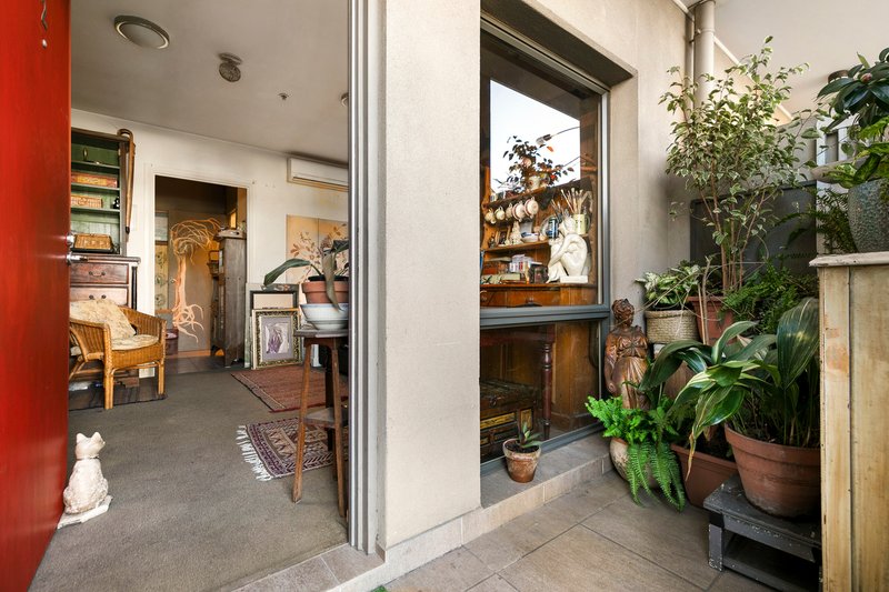 Photo - 2A/1-5 Grantham Street, Brunswick West VIC 3055 - Image 1