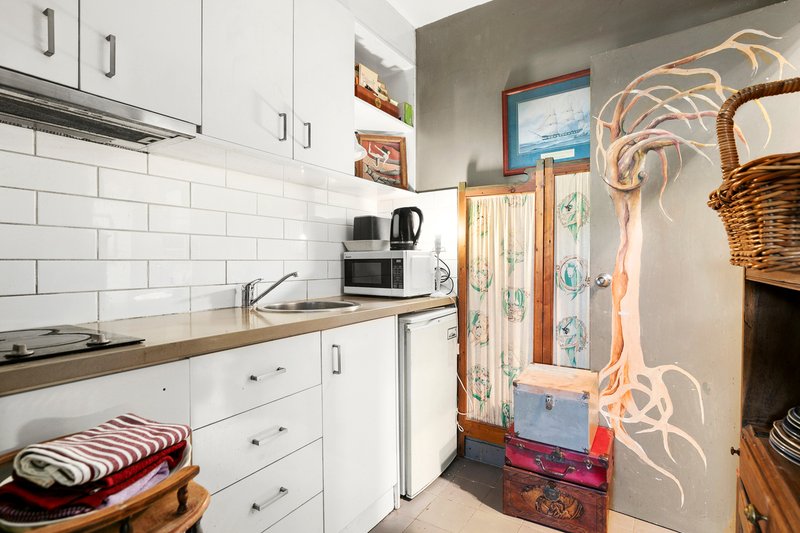 Photo - 2A/1-5 Grantham Street, Brunswick West VIC 3055 - Image 7