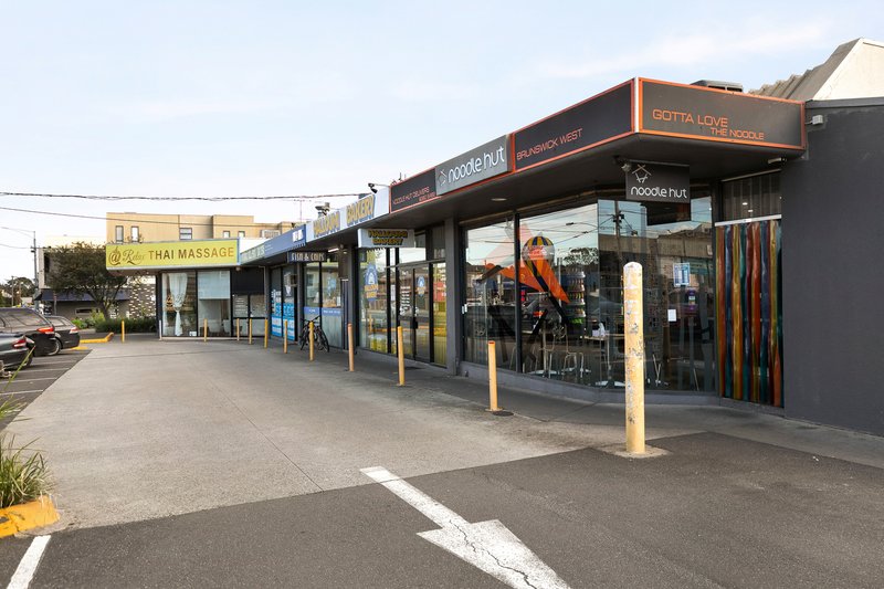Photo - 2A/1-5 Grantham Street, Brunswick West VIC 3055 - Image 15