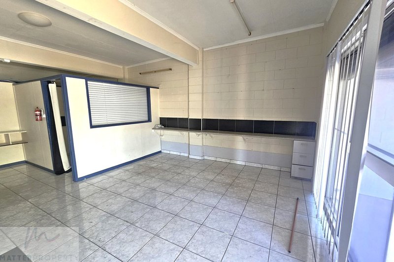 Photo - 2a/102 Webb Street, Mount Isa QLD 4825 - Image 3