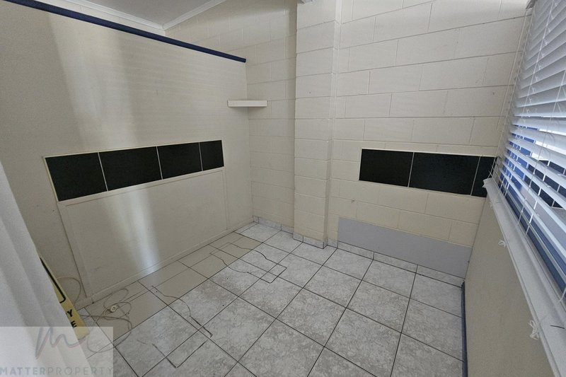 Photo - 2a/102 Webb Street, Mount Isa QLD 4825 - Image 6