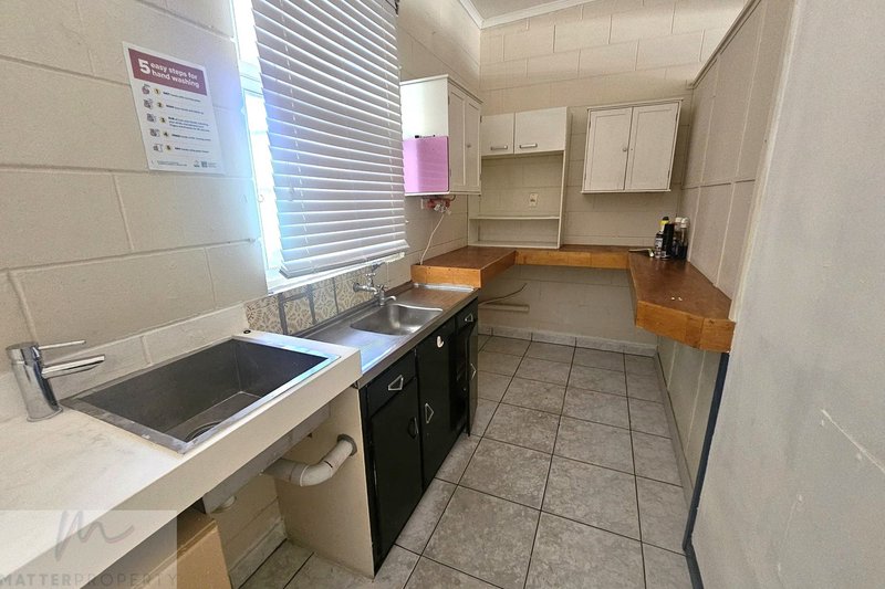 Photo - 2a/102 Webb Street, Mount Isa QLD 4825 - Image 7