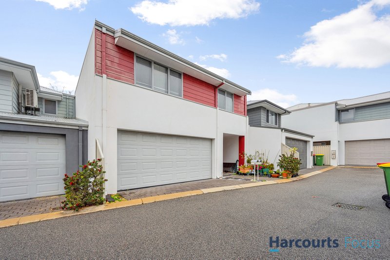 Photo - 2A/11 Student Loop, Coolbellup WA 6163 - Image 1