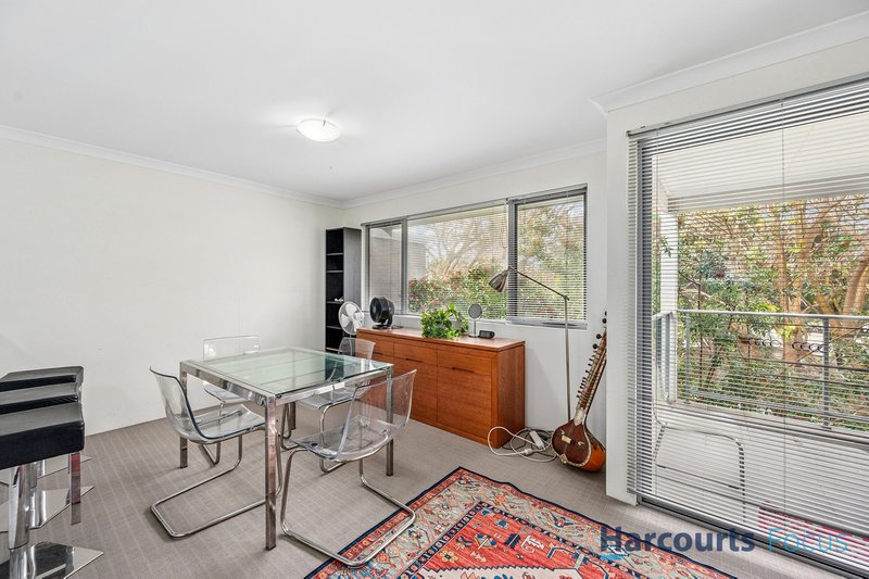 Photo - 2A/11 Student Loop, Coolbellup WA 6163 - Image 4