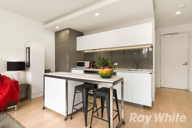 Photo - 2A/38 Hutchinson Street, Brunswick East VIC 3057 - Image 3