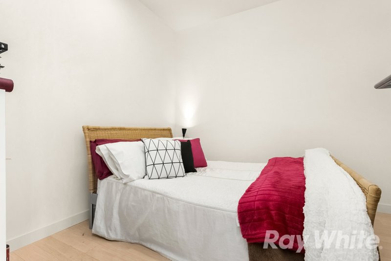 Photo - 2A/38 Hutchinson Street, Brunswick East VIC 3057 - Image 6