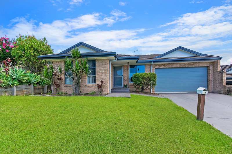 2b Bronzewing Terrace, Lakewood NSW 2443