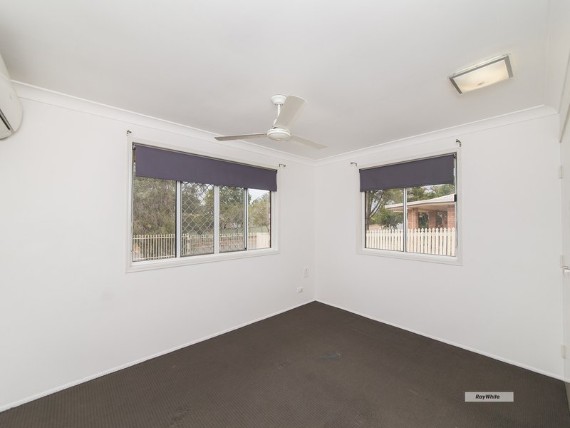 Photo - 2B Buxton Drive, Gracemere QLD 4702 - Image 9