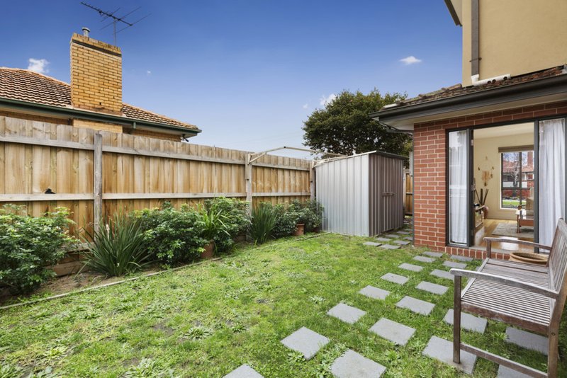 Photo - 2B Clarendon Avenue, Oakleigh South VIC 3167 - Image 7