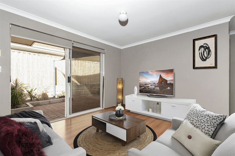 Photo - 2B Eastleigh Loop, Currambine WA 6028 - Image 3